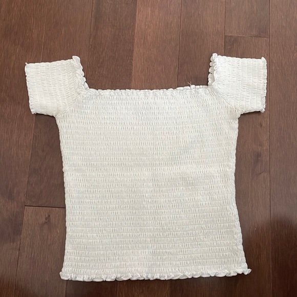 Off the shoulder ruched top - Picture 2 of 3